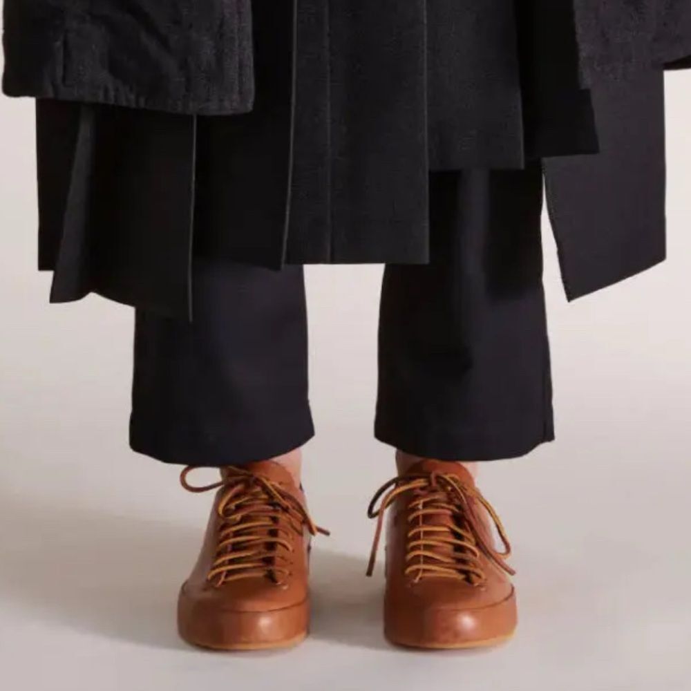 FEIT Hand Sewn Tan Leather Low Top Sneakers - Sz 35 - US 5